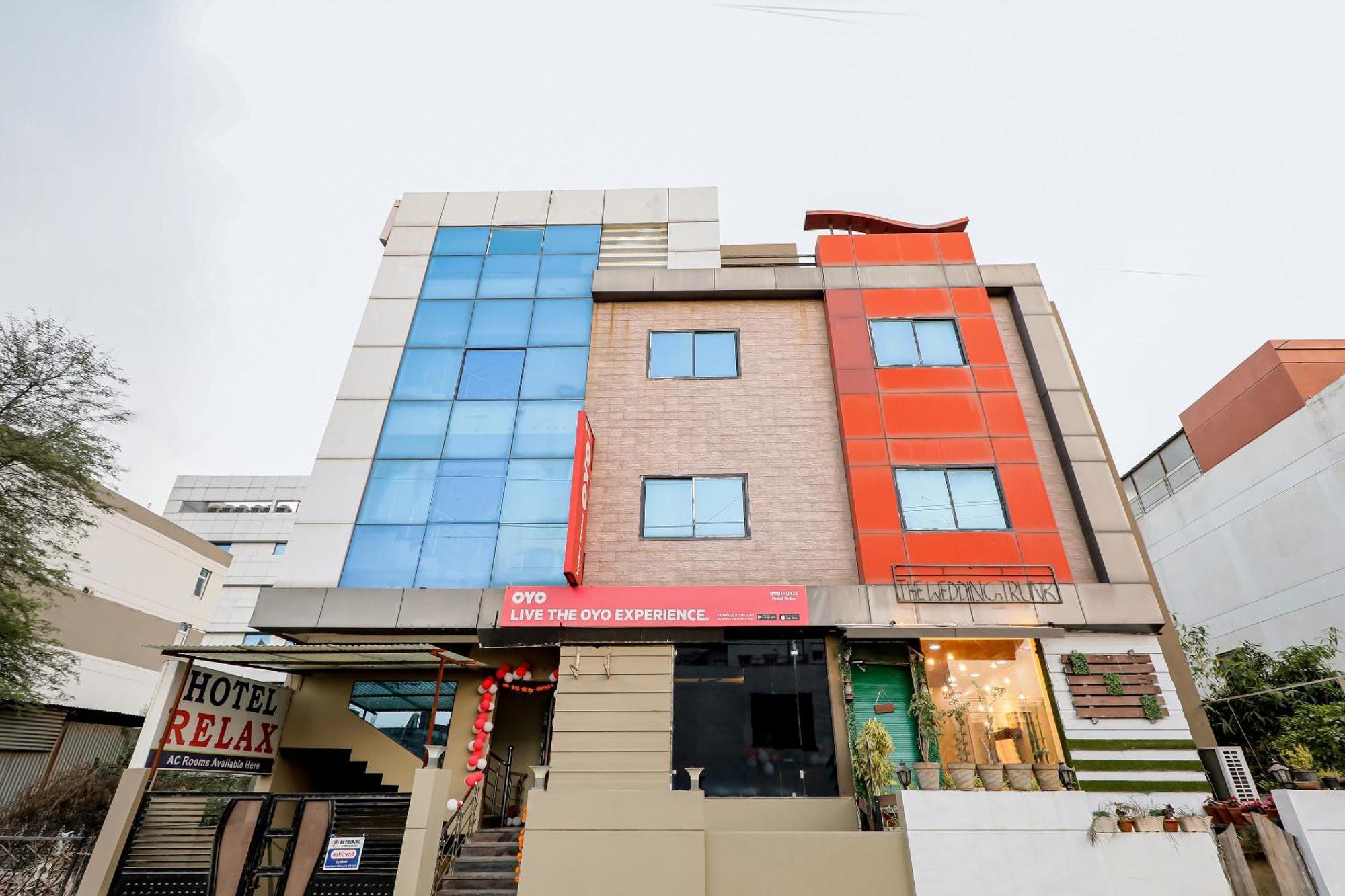 Oyo Hotel Relax Indaur Kültér fotó